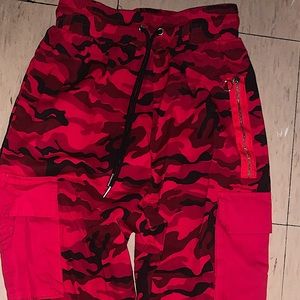 Red/Pink XS FASHION NOVA army printed cargo capris pants
